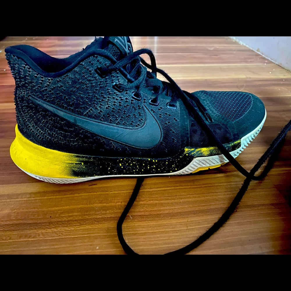 Azurie Elizabeth Nike shoes